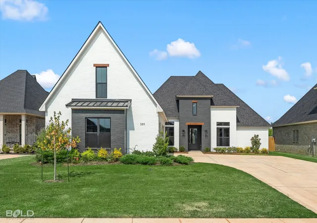 Photo 3 of Single family home for sale at 589 Corinth Cir, Bossier City, LA 71111 | MLS# 21352829 | Listing updated on 2026-10-03