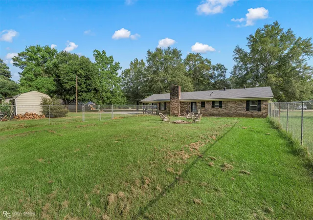 Photo 3 of Single family home for sale at 192 Se 5th Ave, Sibley, LA 71073 | MLS# 21352803 | Listing updated on 2026-09-21