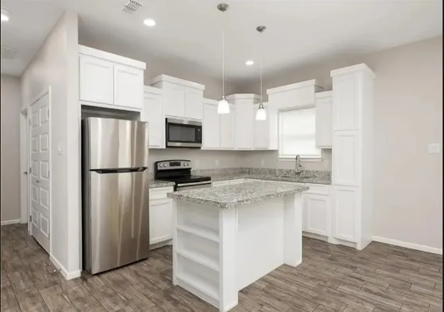 Photo 2 of Multi family home for sale at 904 N Kentucky St, Mission, TX 78573 | MLS# 21352762 | Listing updated on 2026-09-14