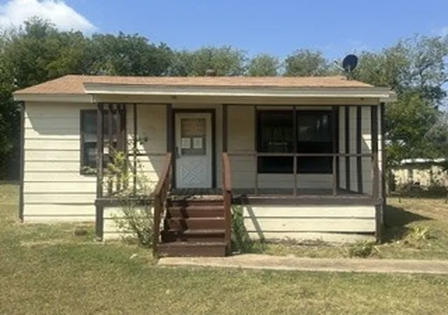 Photo 1 of Sale Pending at 163 Marcy Ln, Lorena, TX 76655 | MLS# 21352131 | Listing updated on 2026-09-10