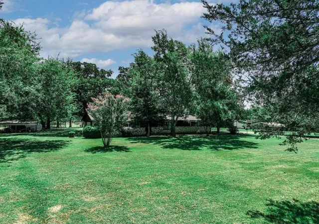 Photo 4 of House for sale at 2341 Fm 2649, Lone Oak, TX 75453 | MLS# 21342891 | Listing updated on 2026-09-15