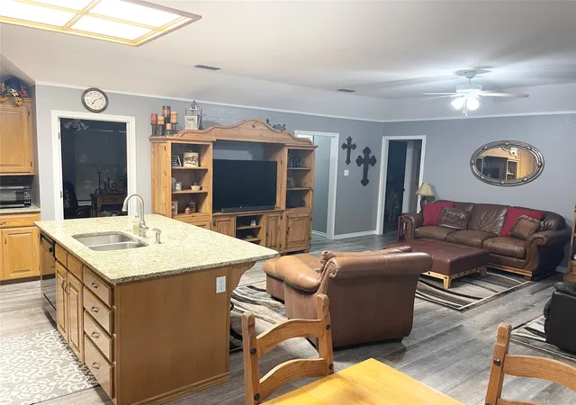 Photo 3 of Single family home for sale at 634 Maplewood Dr, Stephenville, TX 76401 | MLS# 21347895 | Listing updated on 2026-09-11