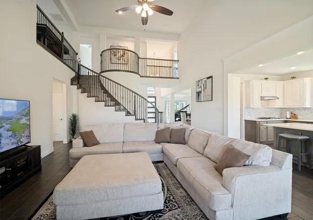 Photo 3 of Single family home for sale at 539 Curtiss Dr, Rockwall, TX 75087 | MLS# 21352285 | Listing updated on 2026-09-22