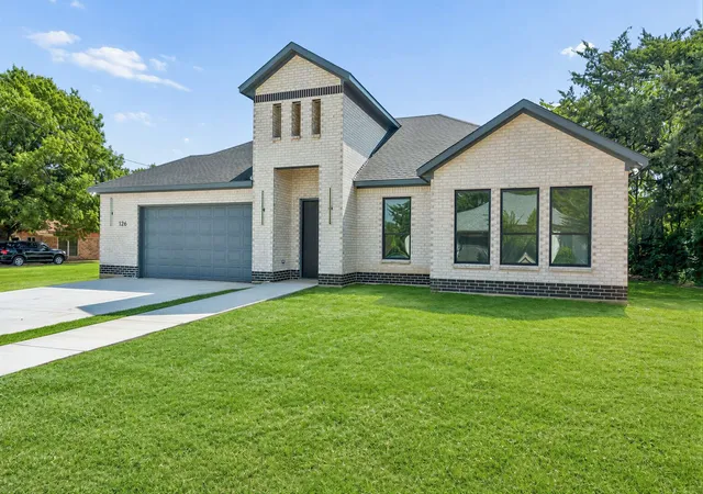 Photo 2 of Single family home for sale at 126 Port O Call Ct, Runaway Bay, TX 76426 | MLS# 21351823 | Listing updated on 2026-09-08