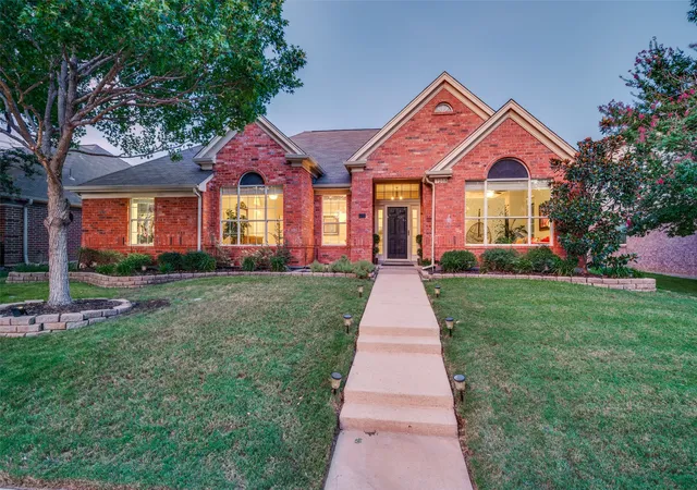Photo 2 of Single family home for sale at 7208 Sonoma Valley Dr, Frisco, TX 75035 | MLS# 21346344 | Listing updated on 2026-09-12