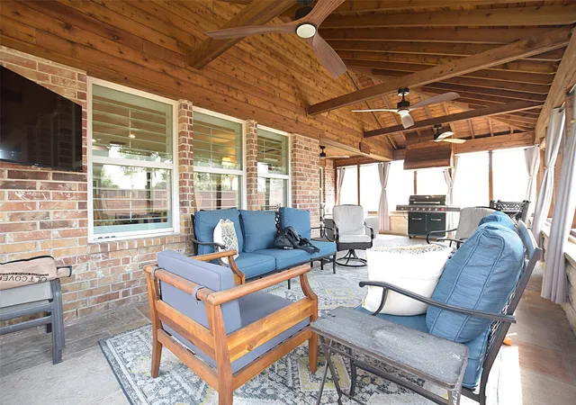 Photo 4 of Single family home for sale at 2680 Honeybee Ln, Frisco, TX 75036 | MLS# 21348359 | Listing updated on 2026-10-04