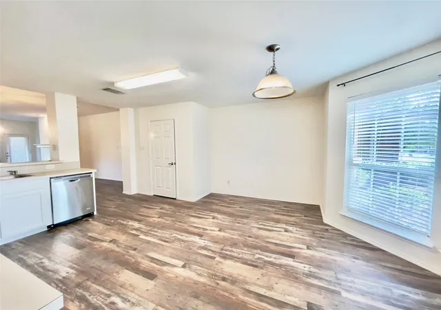 Photo 4 of Single family home for sale at 9117 Bastille Wy, Frisco, TX 75033 | MLS# 21353156 | Listing updated on 2026-09-10