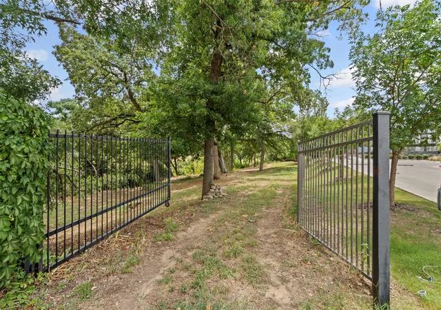 Photo 1 of Sale Pending at 501 Nursery Ln, Fort Worth, TX 76114 | MLS# 21353183 | Listing updated on 2026-09-10