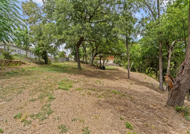 Photo 3 of Sale Pending at 501 Nursery Ln, Fort Worth, TX 76114 | MLS# 21353183 | Listing updated on 2026-09-10
