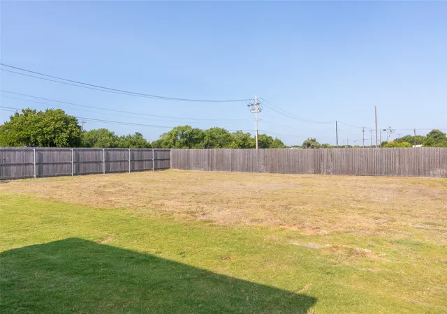 Photo 37 of Single family home for sale at 202 Marlin St, Clyde, TX 79510 | MLS# 21352815 | Listing updated on 2026-09-16