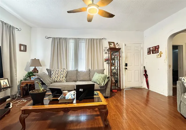 Photo 2 of Single family home for sale at 1427 Claude St, Dallas, TX 75203 | MLS# 21353111 | Listing updated on 2026-09-14