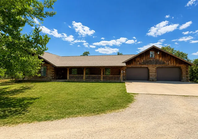 Photo 4 of Single family home for sale at 6260 Fm 197, Arthur City, TX 75411 | MLS# 21351267 | Listing updated on 2026-09-29