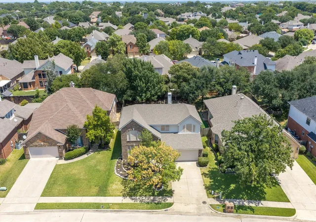 Photo 2 of Sale Pending at 1712 Andover Ln, Corinth, TX 76210 | MLS# 21353121 | Listing updated on 2026-09-08