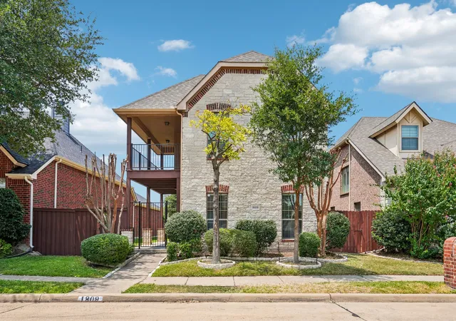Photo 1 of Single family home for sale at 1809 Downing St, Allen, TX 75013 | MLS# 21352062 | Listing updated on 2026-09-14