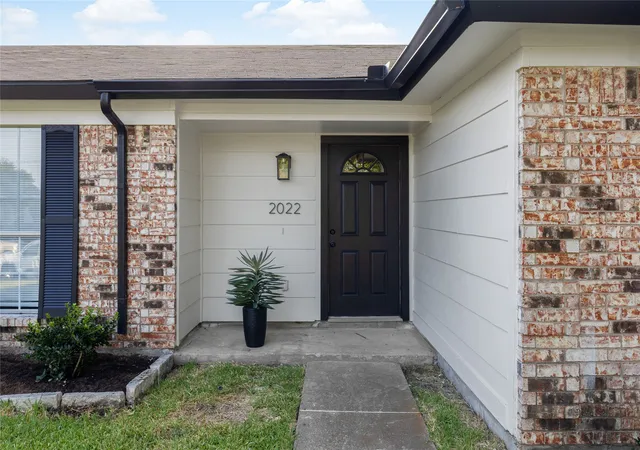 Photo 3 of Sale Pending at 2022 High Summit Dr, Garland, TX 75041 | MLS# 21344769 | Listing updated on 2026-09-14