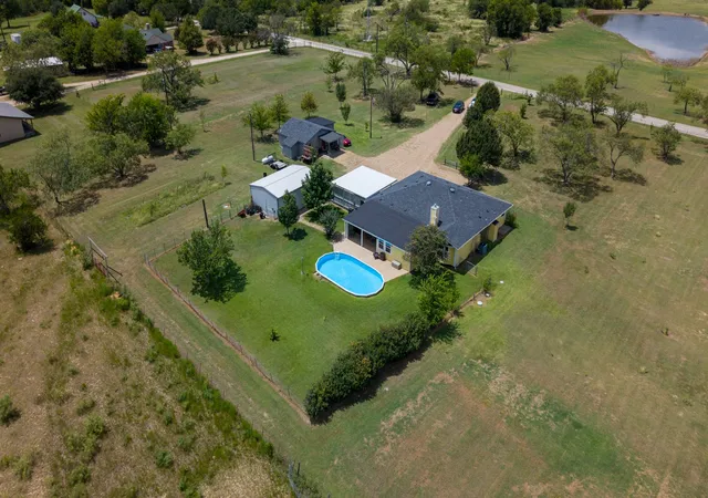 Photo 3 of Sale Pending at 14194 County Road 4015, Mabank, TX 75147 | MLS# 21352536 | Listing updated on 2026-09-11
