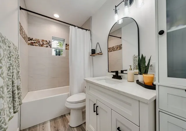 Photo 3 of Single family home for sale at 9213 S Dodson Dr, Fort Worth, TX 76108 | MLS# 21353352 | Listing updated on 2026-09-10