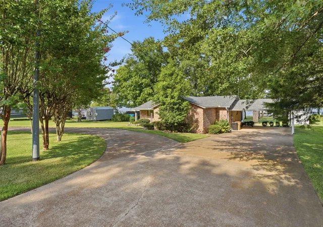 Photo 2 of Single family home for sale at 504 Cr 2298, Mineola, TX 75773 | MLS# 21352752 | Listing updated on 2026-09-10