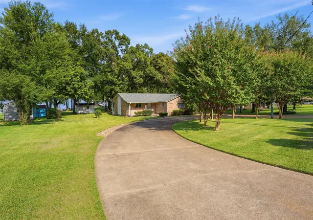 Photo 3 of Single family home for sale at 504 Cr 2298, Mineola, TX 75773 | MLS# 21352752 | Listing updated on 2026-09-10
