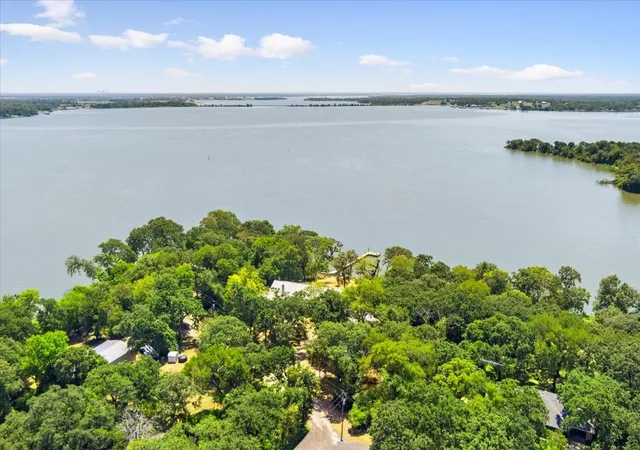 Photo 2 of Single family home for sale at 860 Lcr 794, Groesbeck, TX 76642 | MLS# 21350047 | Listing updated on 2026-10-01