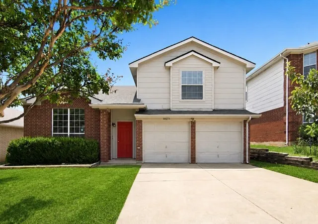 Photo 1 of Single family home for sale at 10213 Winkler Dr, Fort Worth, TX 76108 | MLS# 21351494 | Listing updated on 2026-09-09