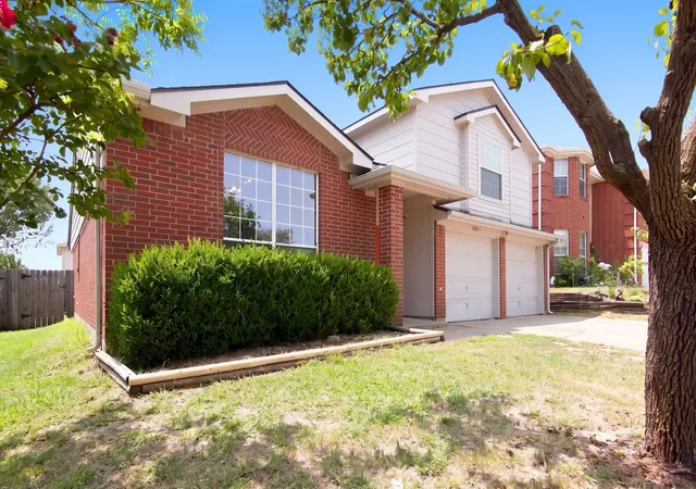Photo 2 of Single family home for sale at 10213 Winkler Dr, Fort Worth, TX 76108 | MLS# 21351494 | Listing updated on 2026-09-09