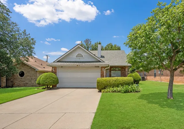 Photo 1 of Single family home for sale at 7408 Cross Ridge Cir, Fort Worth, TX 76120 | MLS# 21352207 | Listing updated on 2026-09-10