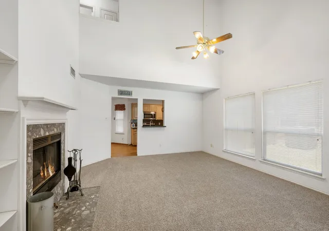 Photo 3 of Single family home for sale at 7408 Cross Ridge Cir, Fort Worth, TX 76120 | MLS# 21352207 | Listing updated on 2026-09-30