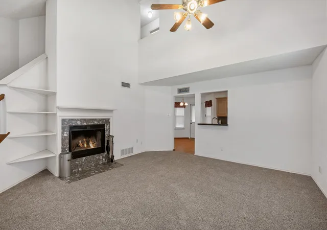 Photo 4 of Single family home for sale at 7408 Cross Ridge Cir, Fort Worth, TX 76120 | MLS# 21352207 | Listing updated on 2026-09-30