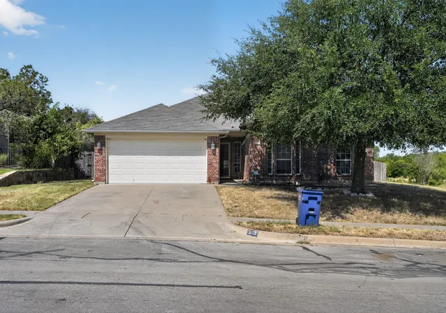 Photo 2 of Sale Pending at 900 Mistflower Ave, Burleson, TX 76028 | MLS# 21350977 | Listing updated on 2026-09-09