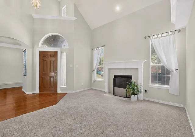 Photo 3 of Single family home for sale at 300 Cosbie Dr, Irving, TX 75063 | MLS# 21353382 | Listing updated on 2026-10-06