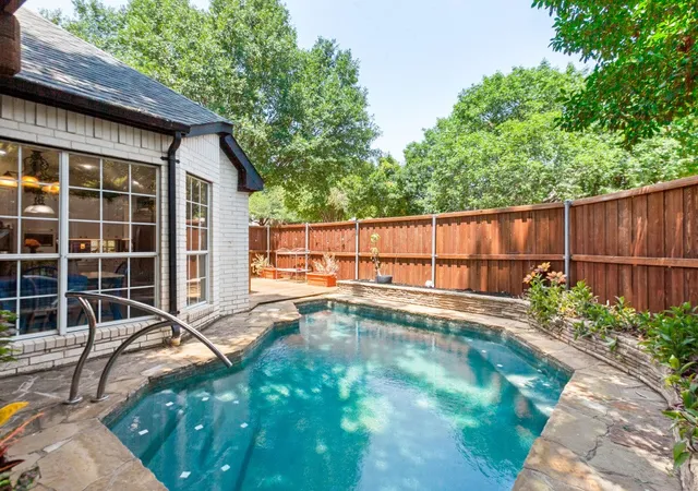 Photo 2 of Sale Pending at 7414 Southwick Dr, Garland, TX 75044 | MLS# 21353496 | Listing updated on 2026-09-10