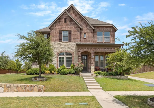 Photo 1 of Single family home for sale at 12110 Curry Creek Dr, Frisco, TX 75035 | MLS# 21353165 | Listing updated on 2026-09-14
