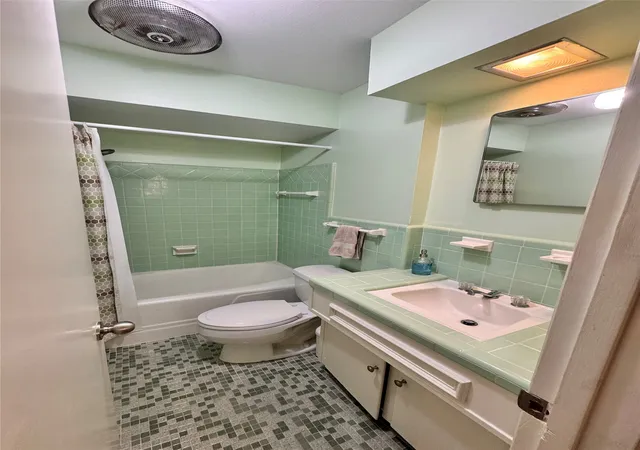 Photo 2 of Single family home for sale at 11319 Lanewood Cir, Dallas, TX 75218 | MLS# 21352584 | Listing updated on 2026-09-11