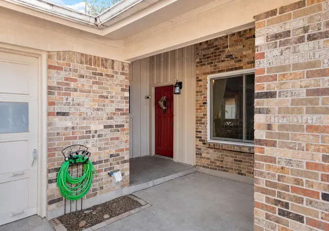 Photo 2 of Single family home for sale at 3311 Bob O Link Ln, Denton, TX 76209 | MLS# 21353231 | Listing updated on 2026-09-14