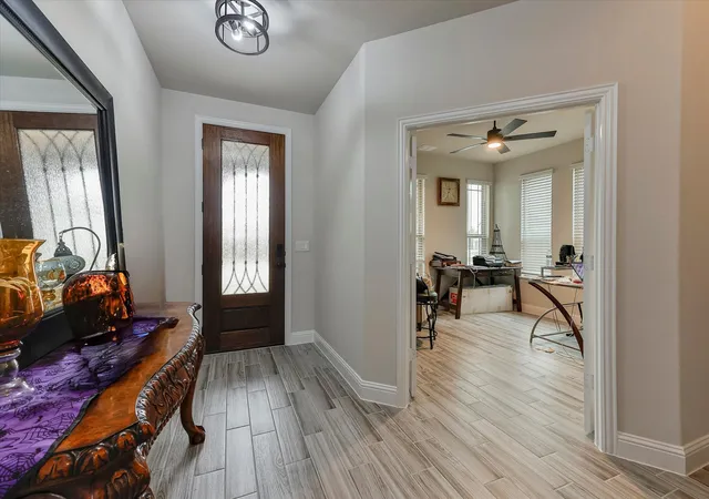 Photo 4 of Single family home for sale at 10 Covey Ln, Sanger, TX 76266 | MLS# 21353412 | Listing updated on 2026-09-11