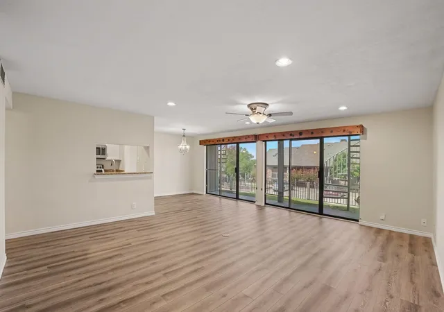Photo 2 of Condo for sale at 1505 Signal Ridge Pl, Rockwall, TX 75032 | MLS# 21350425 | Listing updated on 2026-09-23