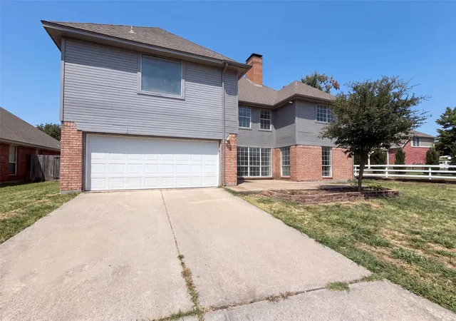 Photo 4 of Sale Pending at 1231 Jeanette Wy, Carrollton, TX 75006 | MLS# 21353719 | Listing updated on 2026-09-30