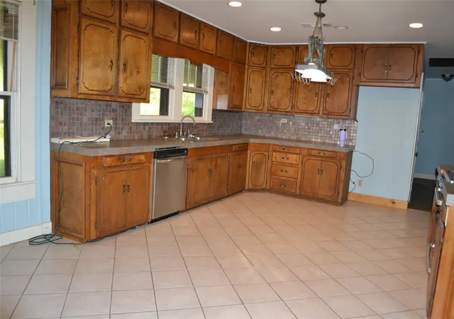 Photo 4 of Single family home for sale at 1895 Dorcheat, Minden, LA 71055 | MLS# 21353537 | Listing updated on 2026-10-05