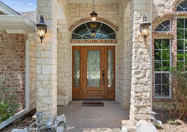 Photo 3 of Single family home for sale at 800 Granite Ln, Lorena, TX 76655 | MLS# 21350255 | Listing updated on 2026-09-15