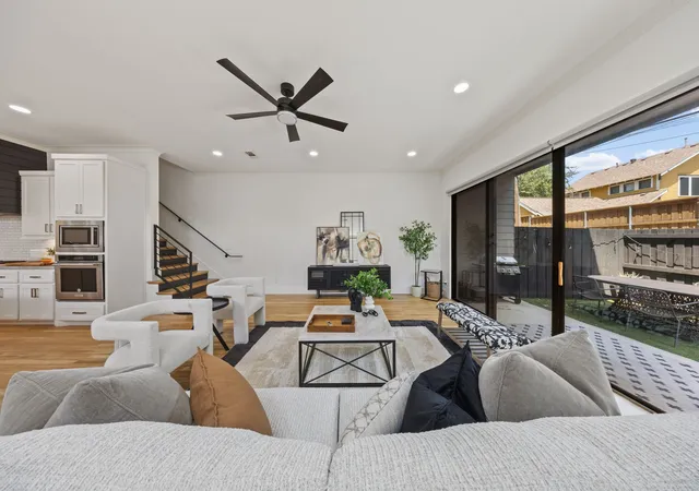 Photo 3 of Sale Pending at 5933 Oram St, Dallas, TX 75206 | MLS# 21351487 | Listing updated on 2026-09-13