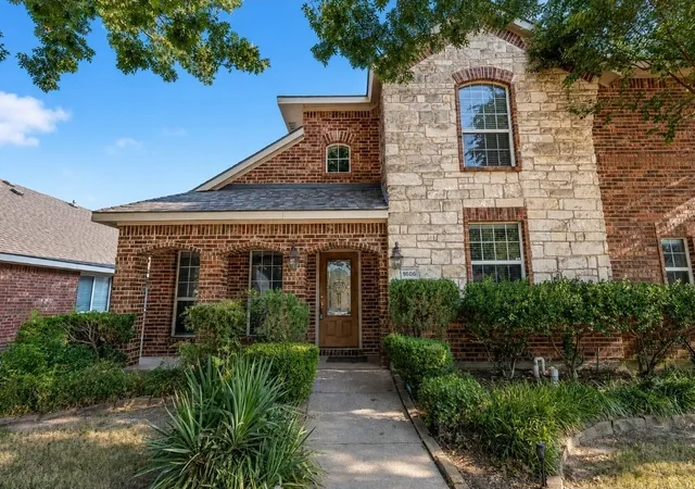 Photo 2 of Single family home for sale at 1606 Balboa Ln, Allen, TX 75002 | MLS# 21354037 | Listing updated on 2026-09-08