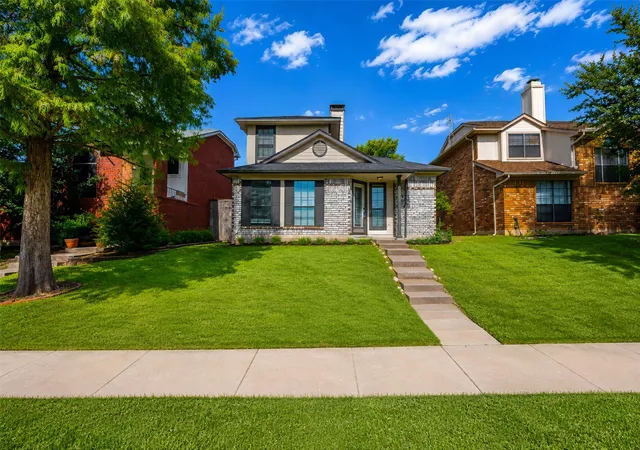 Photo 1 of Single family home for sale at 2927 Peninsula Wy, Carrollton, TX 75007 | MLS# 21353905 | Listing updated on 2026-09-08