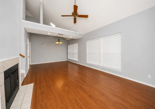 Photo 3 of Single family home for sale at 2927 Peninsula Wy, Carrollton, TX 75007 | MLS# 21353905 | Listing updated on 2026-09-08