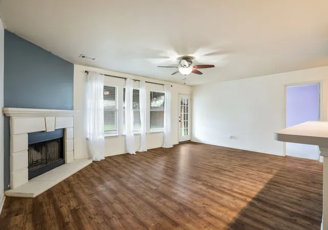 Photo 3 of Single family home for sale at 4306 Wood Stone Cir, Corinth, TX 76208 | MLS# 21350711 | Listing updated on 2026-09-13
