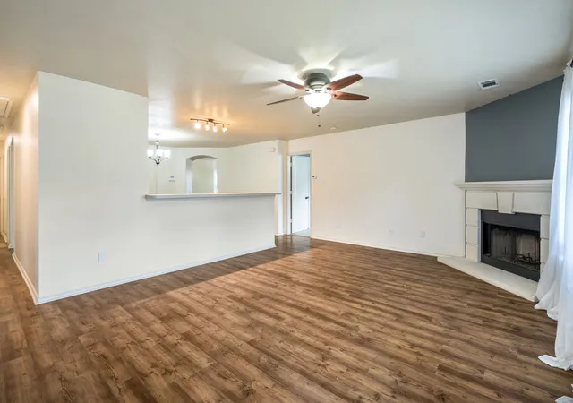 Photo 3 of Single family home for sale at 4306 Wood Stone Cir, Corinth, TX 76208 | MLS# 21350711 | Listing updated on 2026-10-02