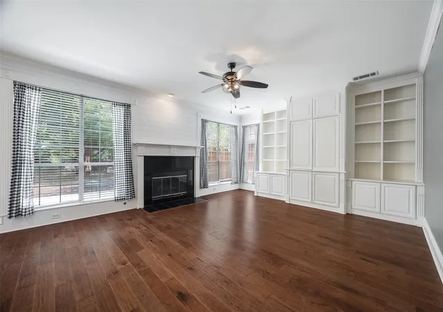 Photo 3 of Single family home for sale at 3208 Oak Meadow Dr, Flower Mound, TX 75028 | MLS# 21345720 | Listing updated on 2026-09-09