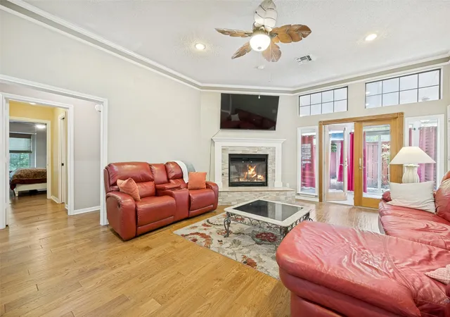 Photo 4 of Single family home for sale at 1925 Highland Park Cir Cir, Denton, TX 76205 | MLS# 21351964 | Listing updated on 2026-09-27