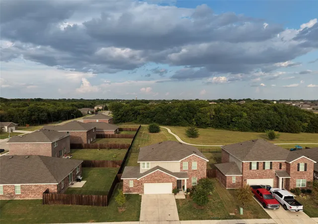 Photo 4 of Single family home for sale at 2208 Frio River Rd, Glenn Heights, TX 75154 | MLS# 21352160 | Listing updated on 2026-09-29