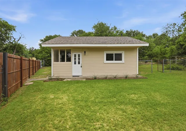 Photo 1 of Sale Pending at 2264 Fritz Allen St, Fort Worth, TX 76114 | MLS# 21354126 | Listing updated on 2026-09-09